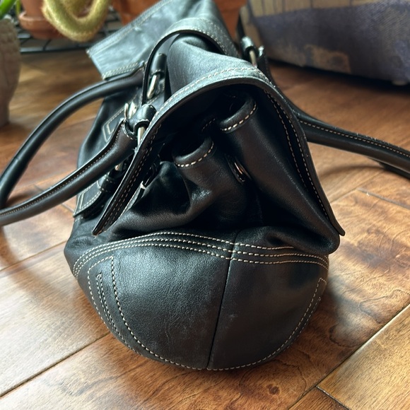 Coach Vintage Shoulder Bag, Black Leather with Chrome Hardware. Lovingly Used. - Picture 3 of 8